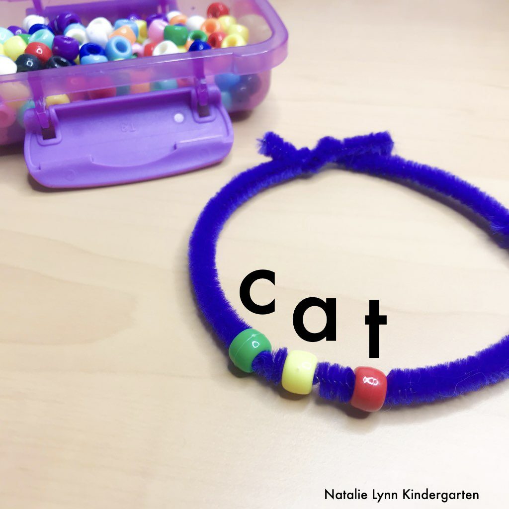 Phonemic awareness activities for segmenting and blending words | using beads and pipe cleaners 