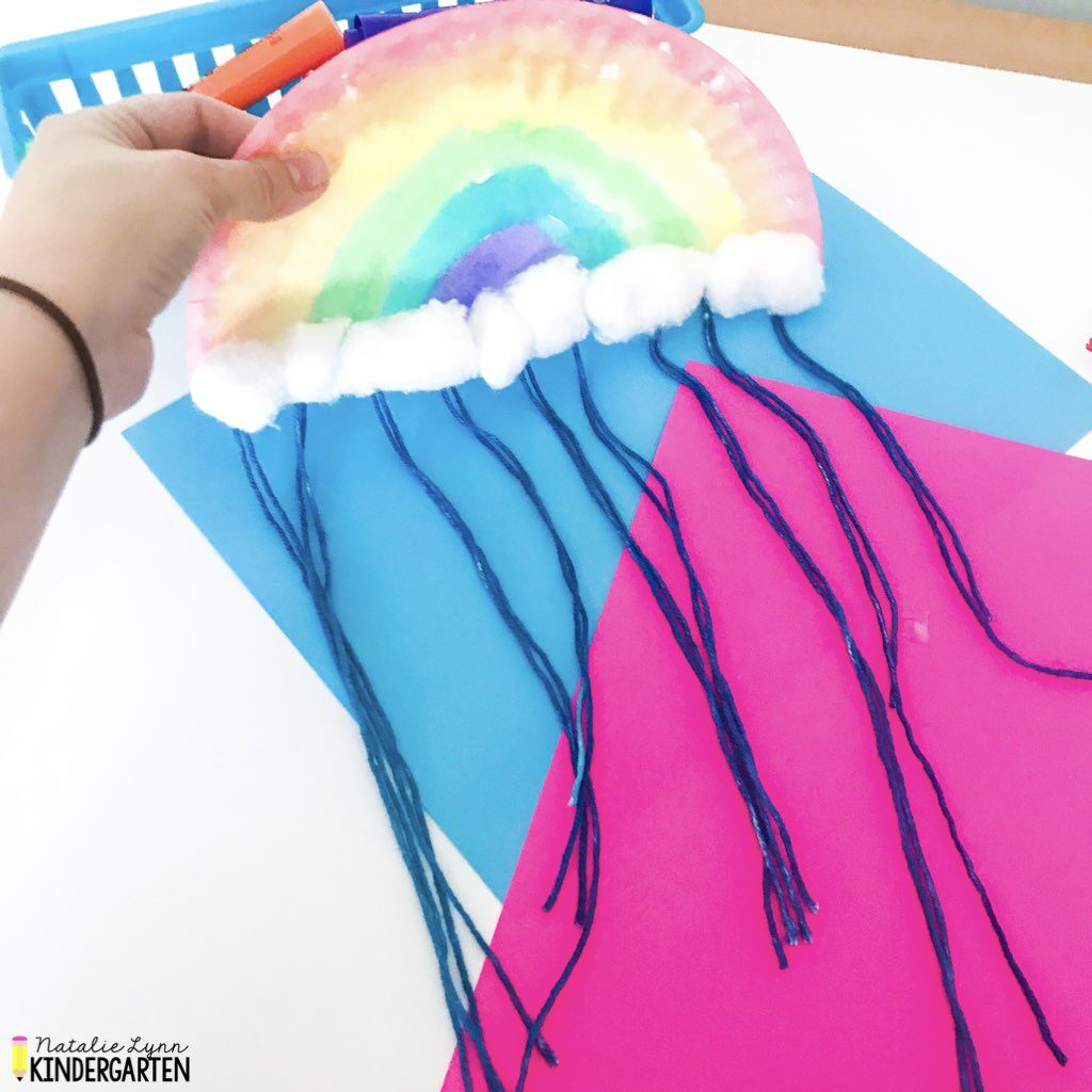 Rainbow craft for preschool and kindergarten | add cotton balls