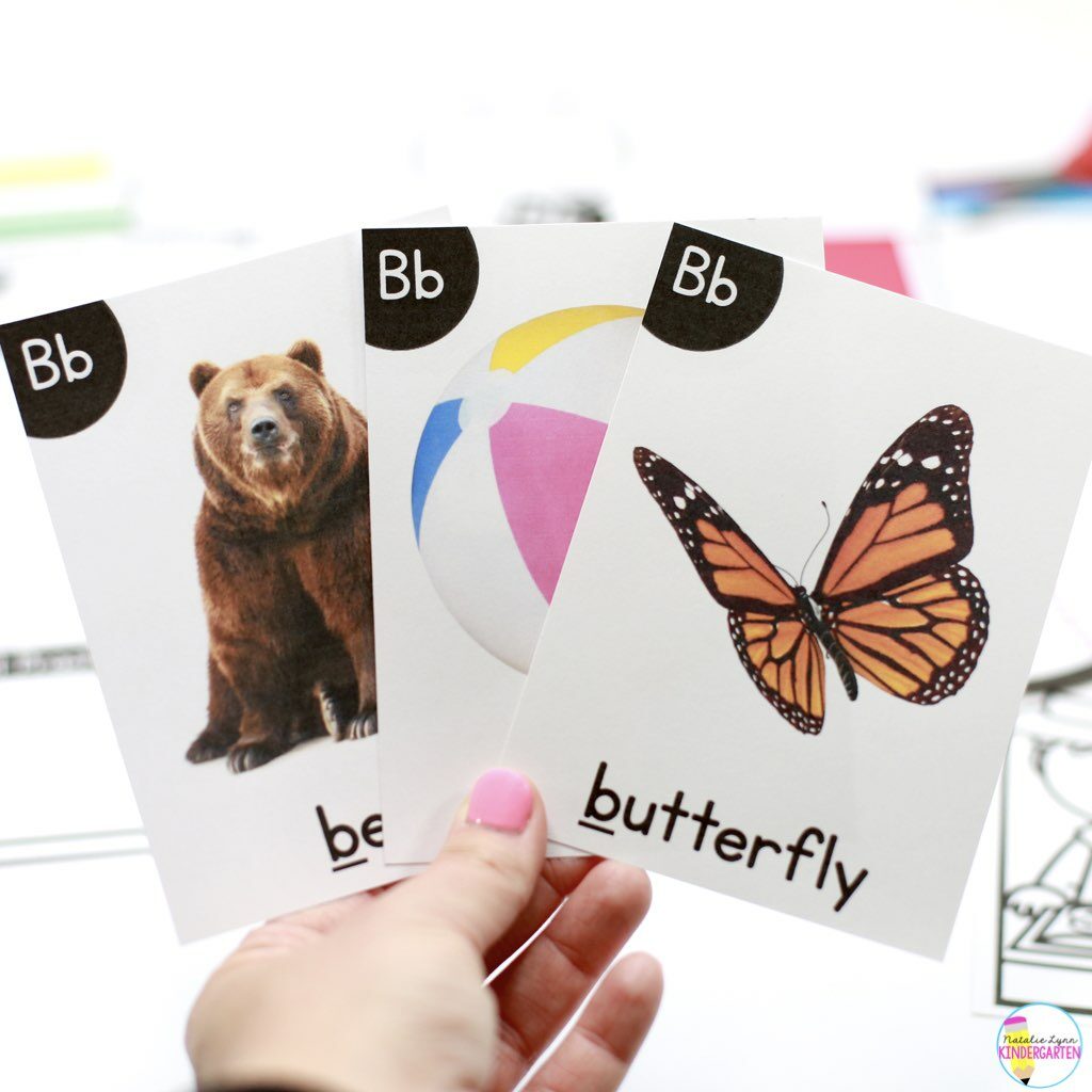 Teaching the alphabet in Kindergarten with real photo flash cards