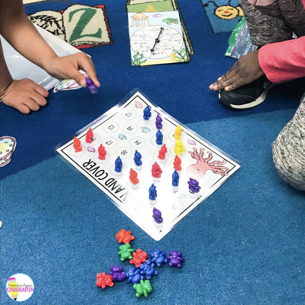 Incorporate play in kindergarten With centers