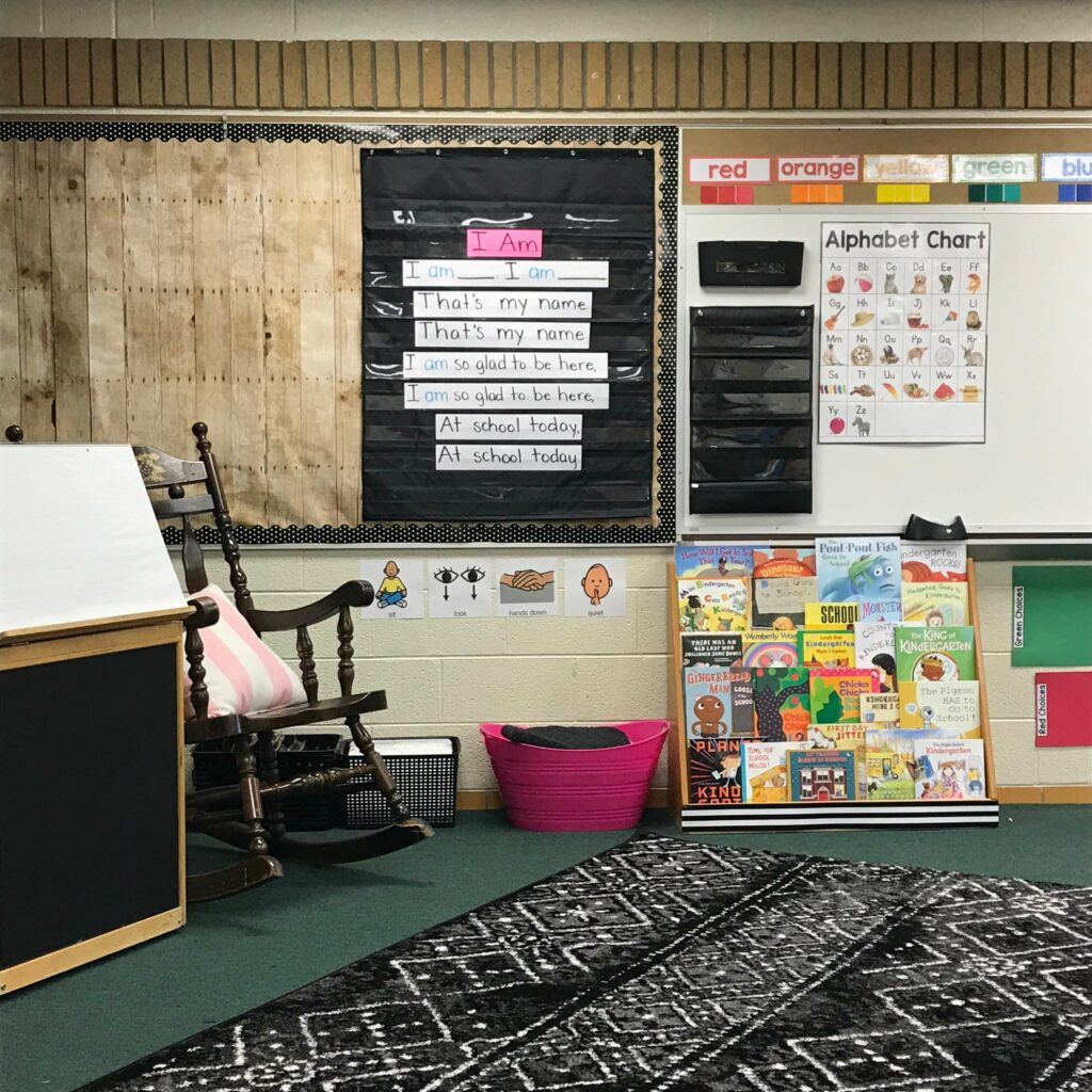 Kindergarten classroom set up carpet whole group meeting area